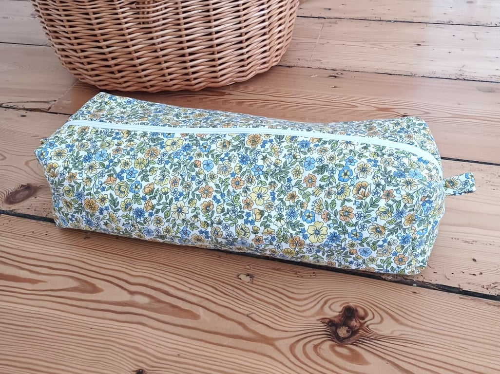Heat resistant hair tool pouch