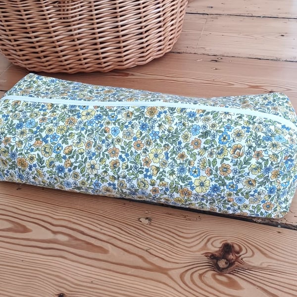 Heat resistant hair tool pouch
