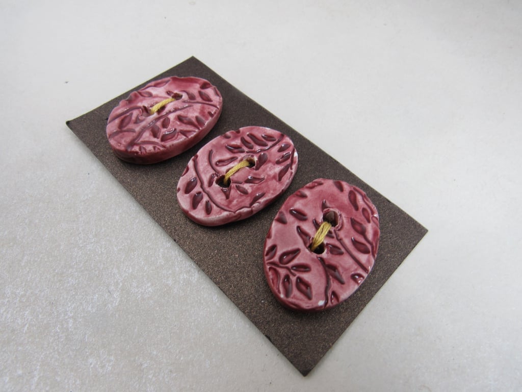 3 Medium Oval Rose Red Leaf Pattern Ceramic Buttons