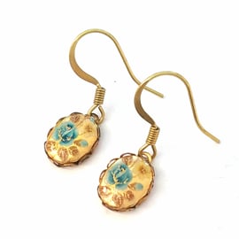 Sweet little floral Cameo  Earrings.....