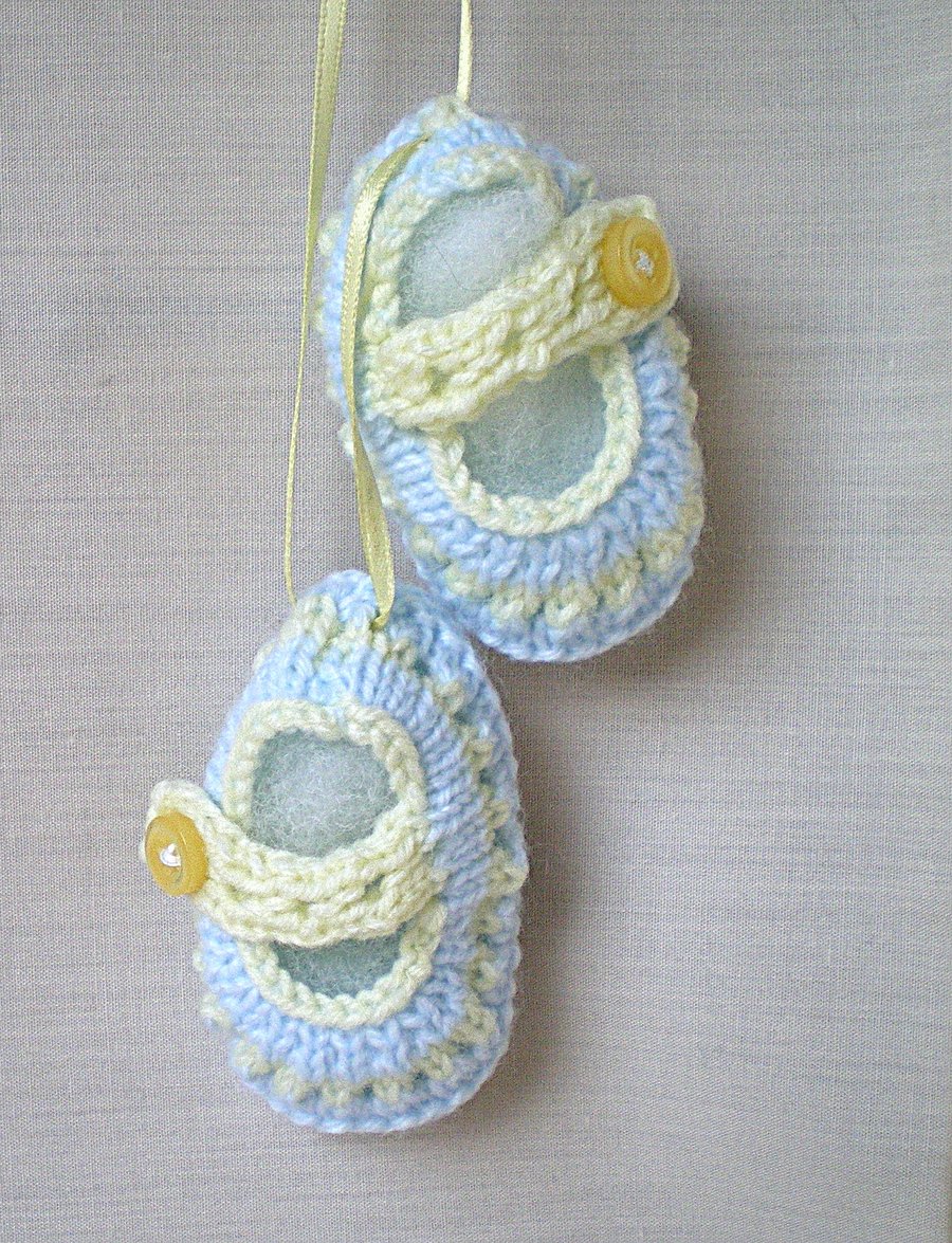 Keepsake,Baby keepsake,Miniature shoes,Christening gift,Home decs,Baby shower