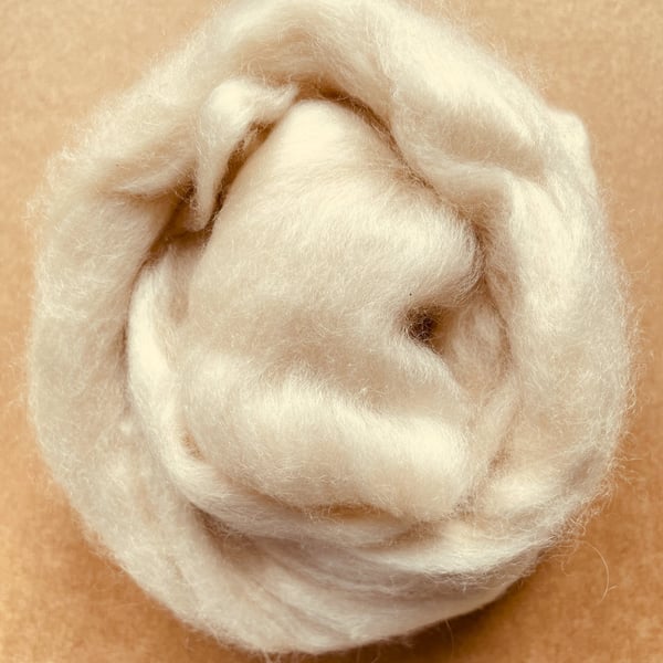PURE CASHMERE FIBRE TOP – CREAM 