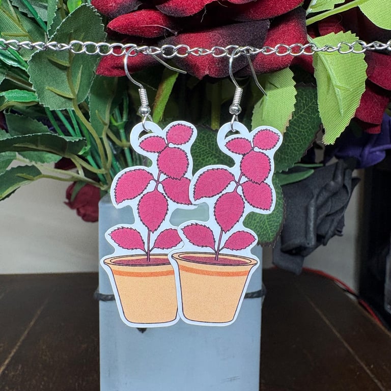 Red herb earrings: Resident evil biohazard Video Game Jewellery