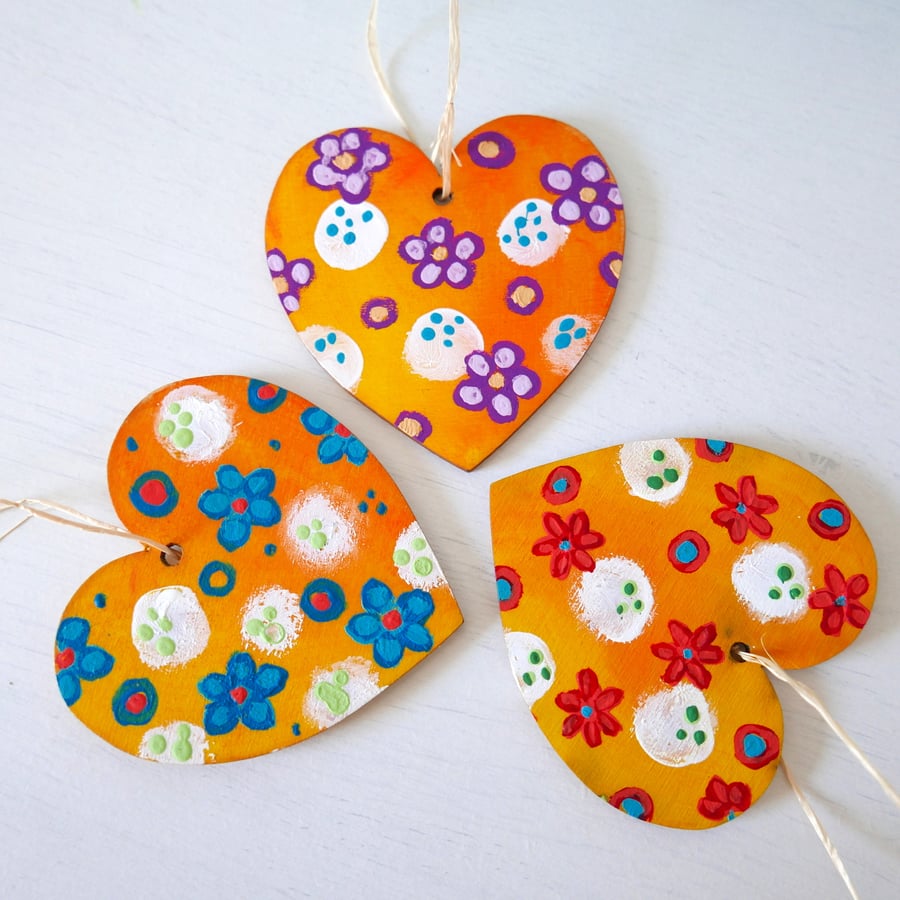 Hand-painted Hanging Hearts, Valentine's Gift, Floral Easter Decorations