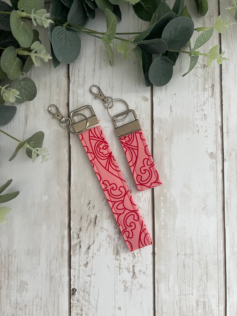 Key Fob Wristlet Set in Red Patterned Floral Fabric, Bag Strap, Key Ring