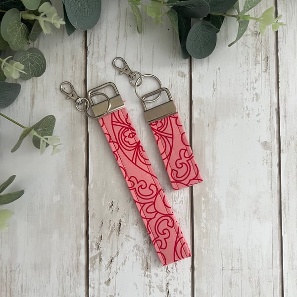 Key Fob Wristlet Set in Red Patterned Floral Fabric, Bag Strap, Key Ring