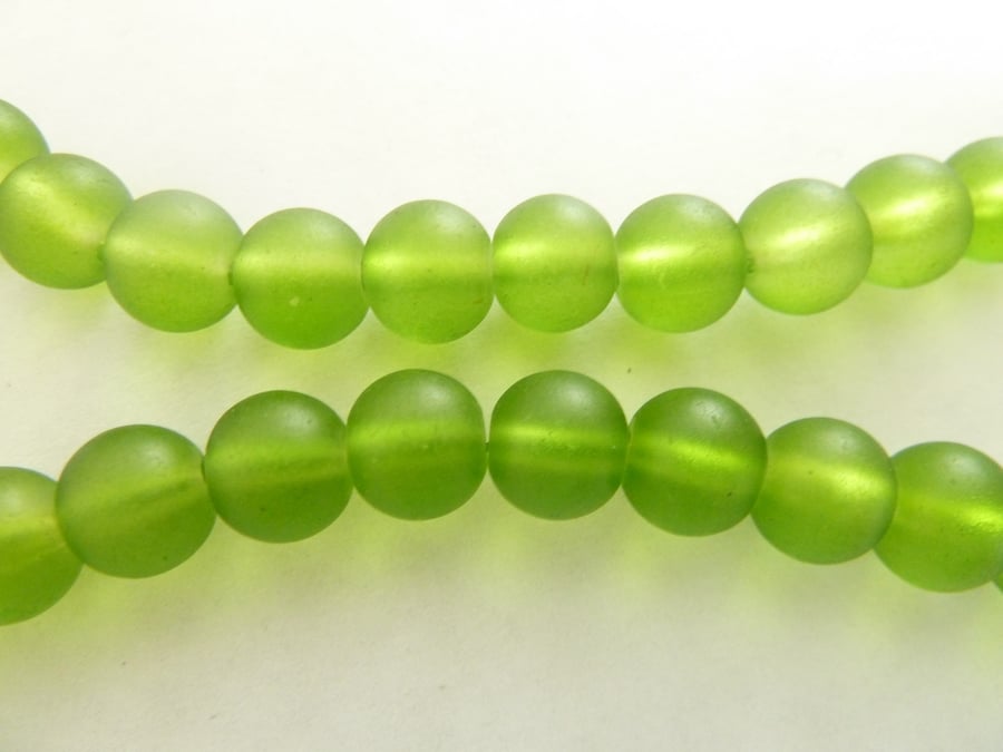 8mm green frosted beads