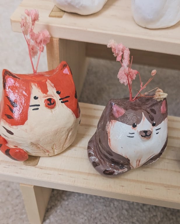 'Meatball' Mini Faux Flower Cat Vase (orange)