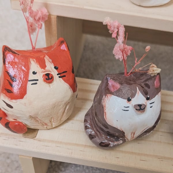 'Meatball' Mini Faux Flower Cat Vase (orange)