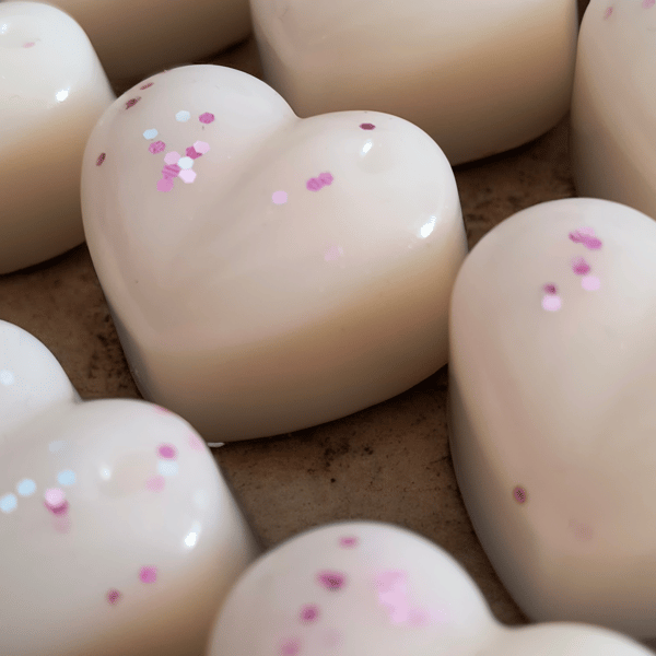 Wax Melts Hearts - Handmade - Soy Wax - 6 Highly Scented Hearts - home decor - 