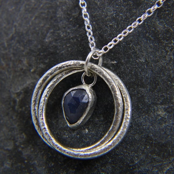 Blue Sapphire Double Hoop Circle hammered Sterling Silver Necklace Pendant 