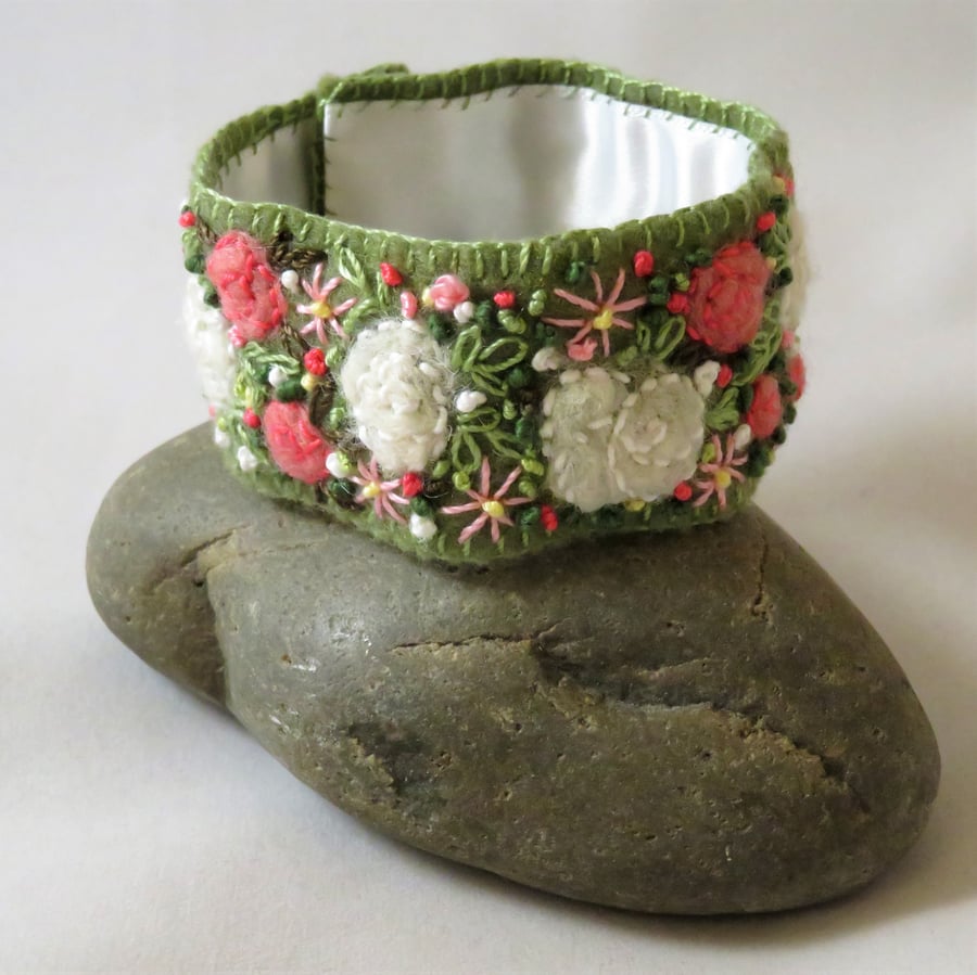 SALE  - Embroidered and Felted Cuff - White and Pink Roses