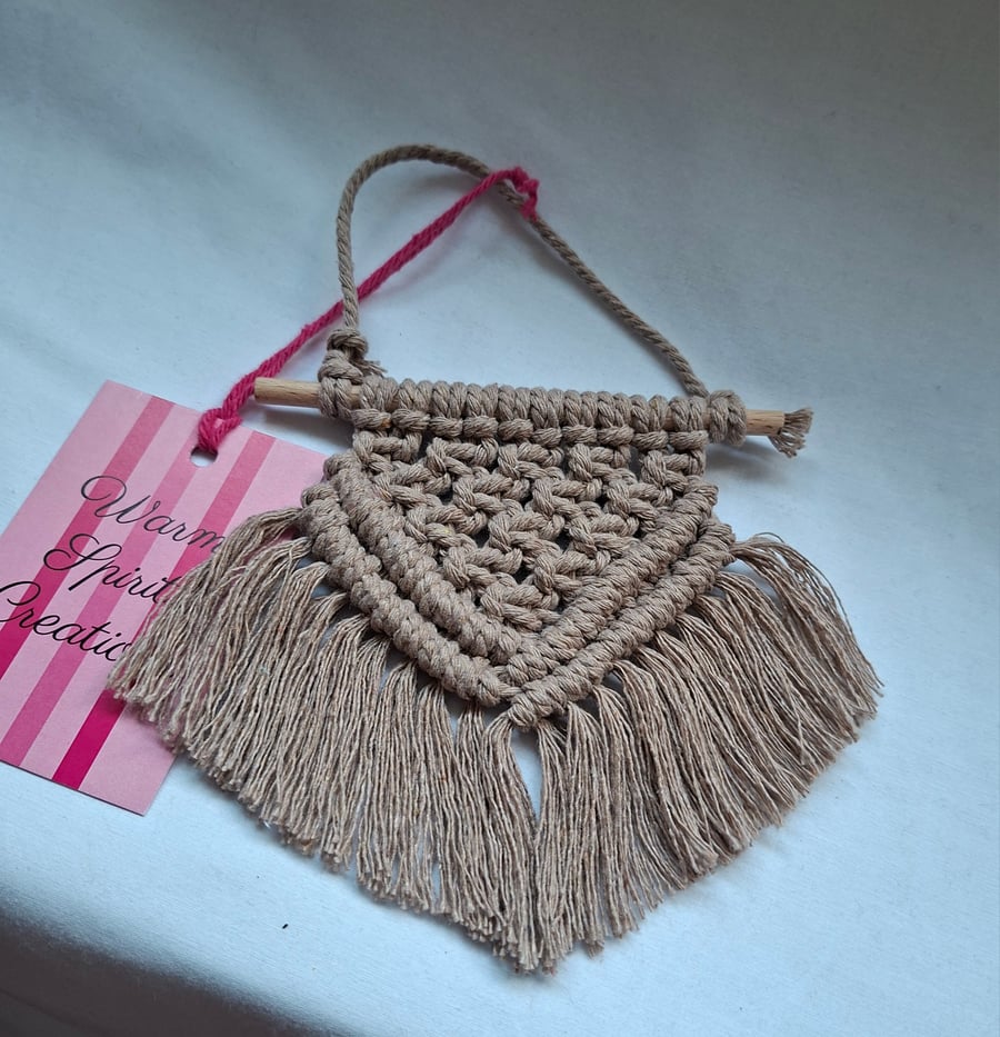 Macrame mini wall hanging