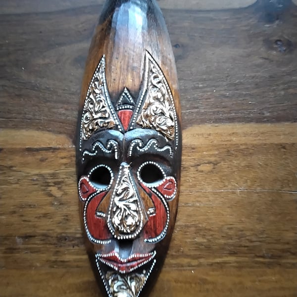 Vintage Balinese-Style Guardian Mask – Hand-Carved Sacred Wooden Wall Hanging