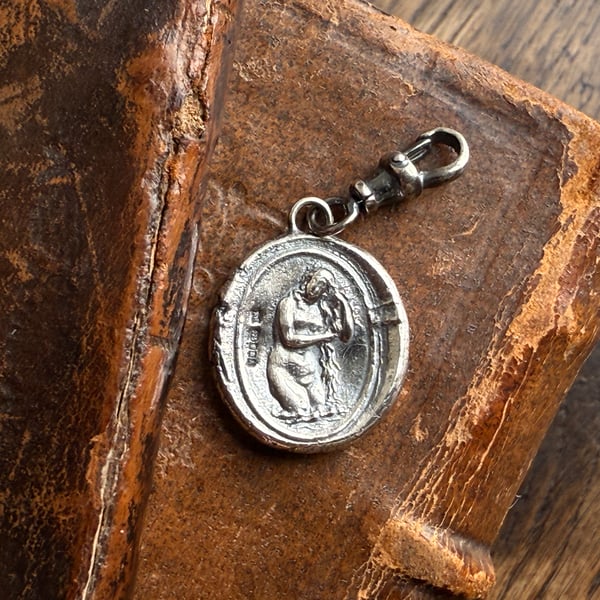 Double sided Classical Bathing Lady & Hammered Coin Clip On Pendant 