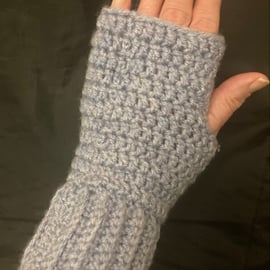 Fingerless Gloves