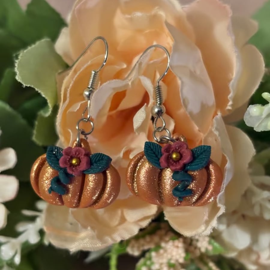 Pretty Floral Pumpkin Earrings