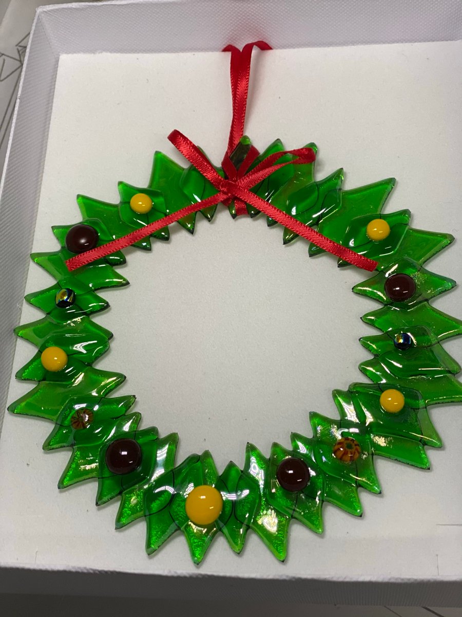 Fused glass traditional wreath,
