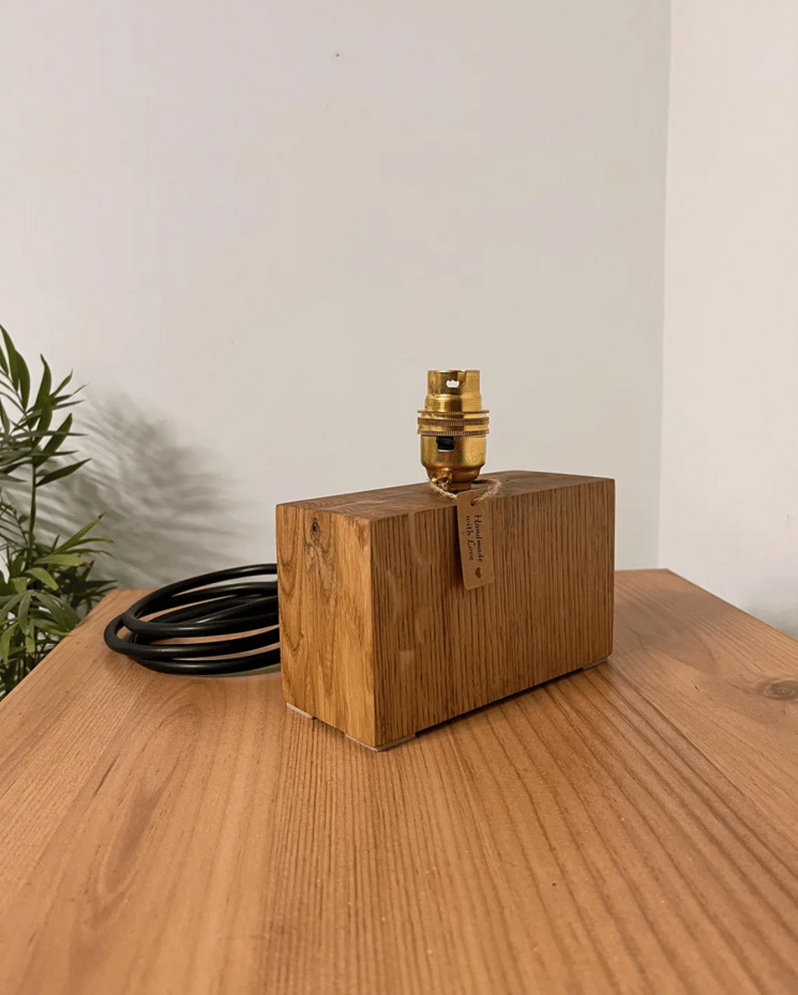 Horizontal Oak Lamp Base
