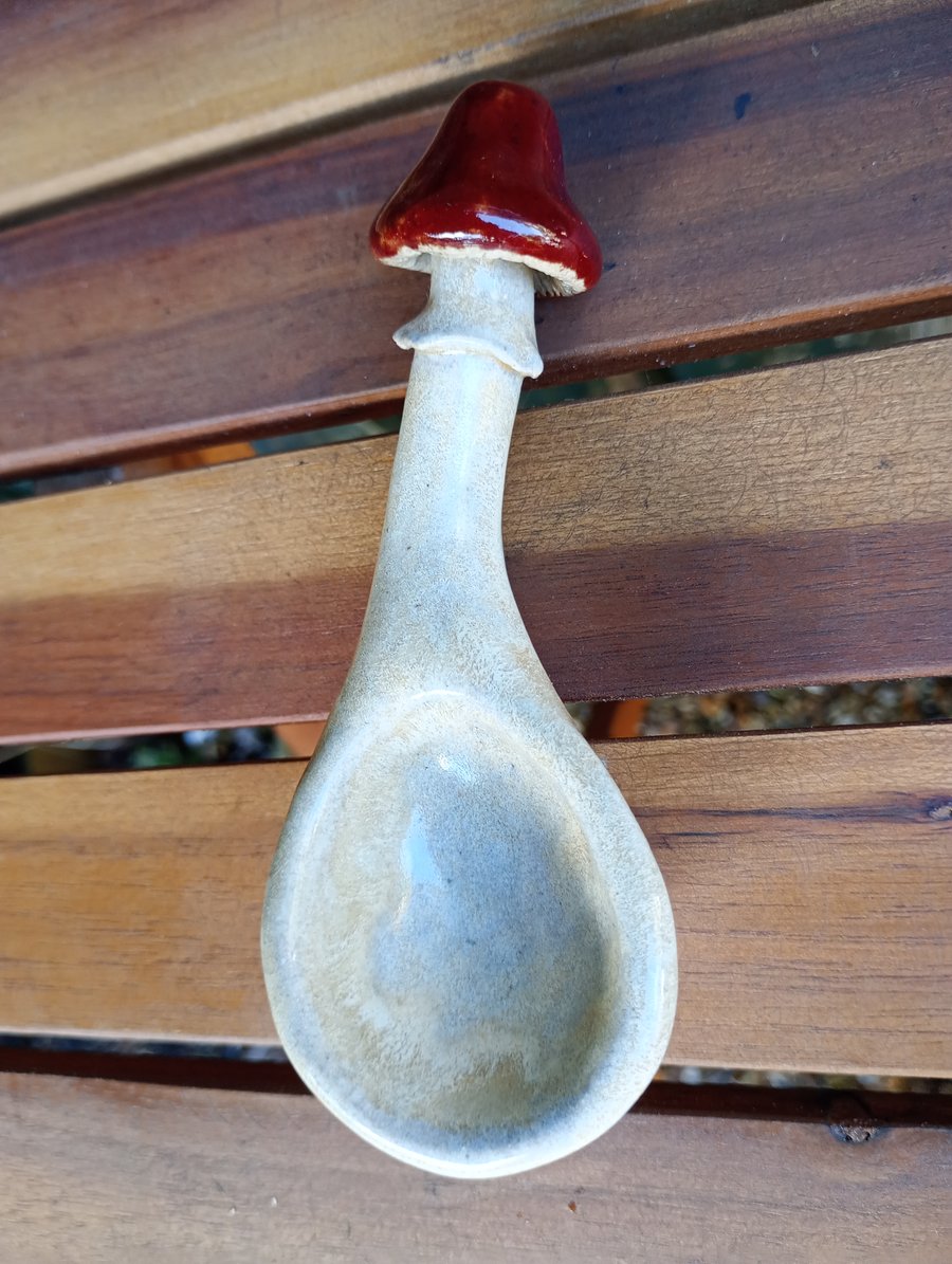 Mushroom scoop