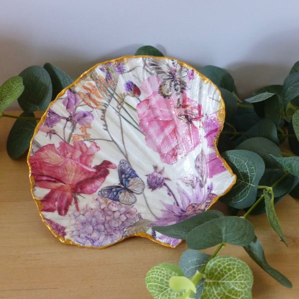 Scallop Shell Trinket Dish