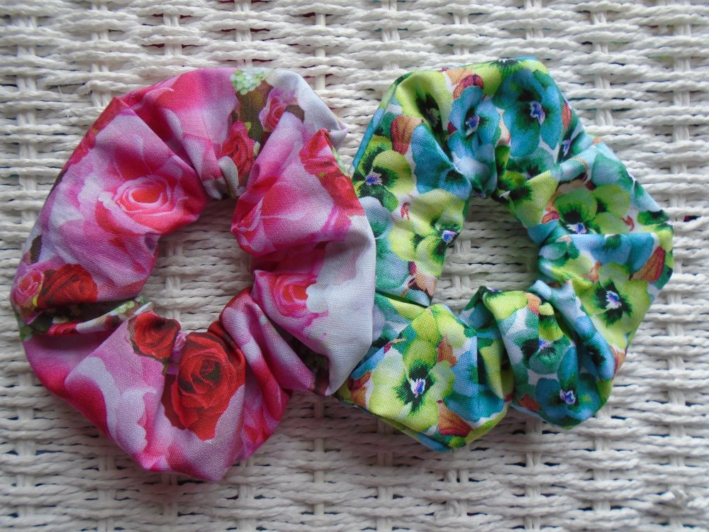 Pack of 2  Hair Scrunchies Roses & Pansies 