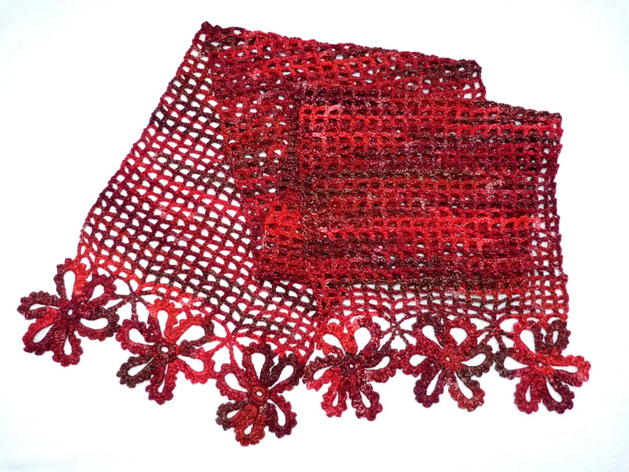 Scarf in Crochet Flower and Mesh Design. Chunky Scarf in Reds