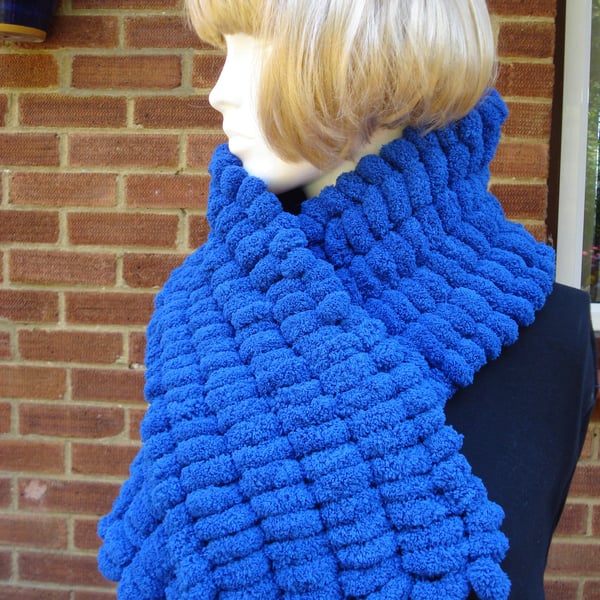 Lovely Dark Blue Scarf Hand Knitted With Very Thick Pom Pom Yarn (R496)