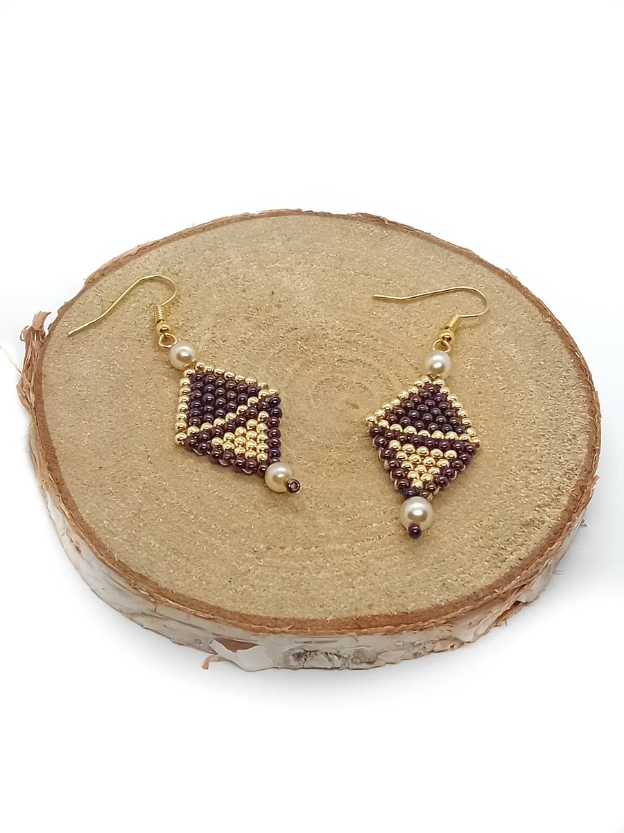 Metallic purple and silver geometric triangle and pearl beaded earring