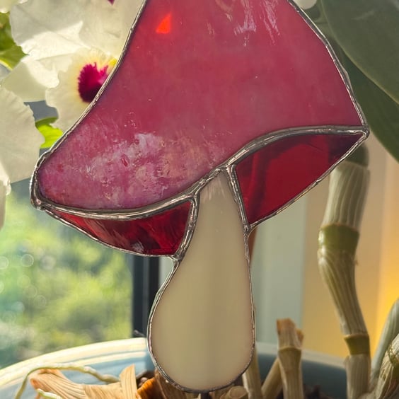 Stained glass staked mushroom - Irridescent red