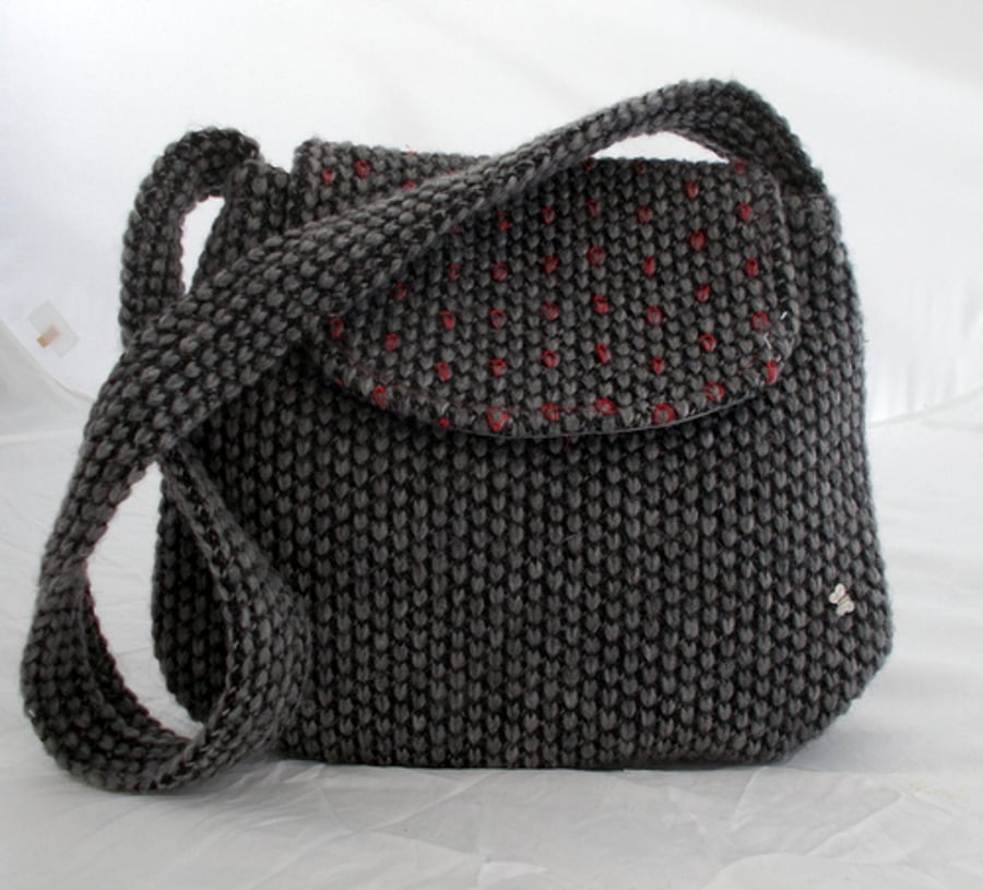 Shoulder bag in grey knitted lookalike fabric