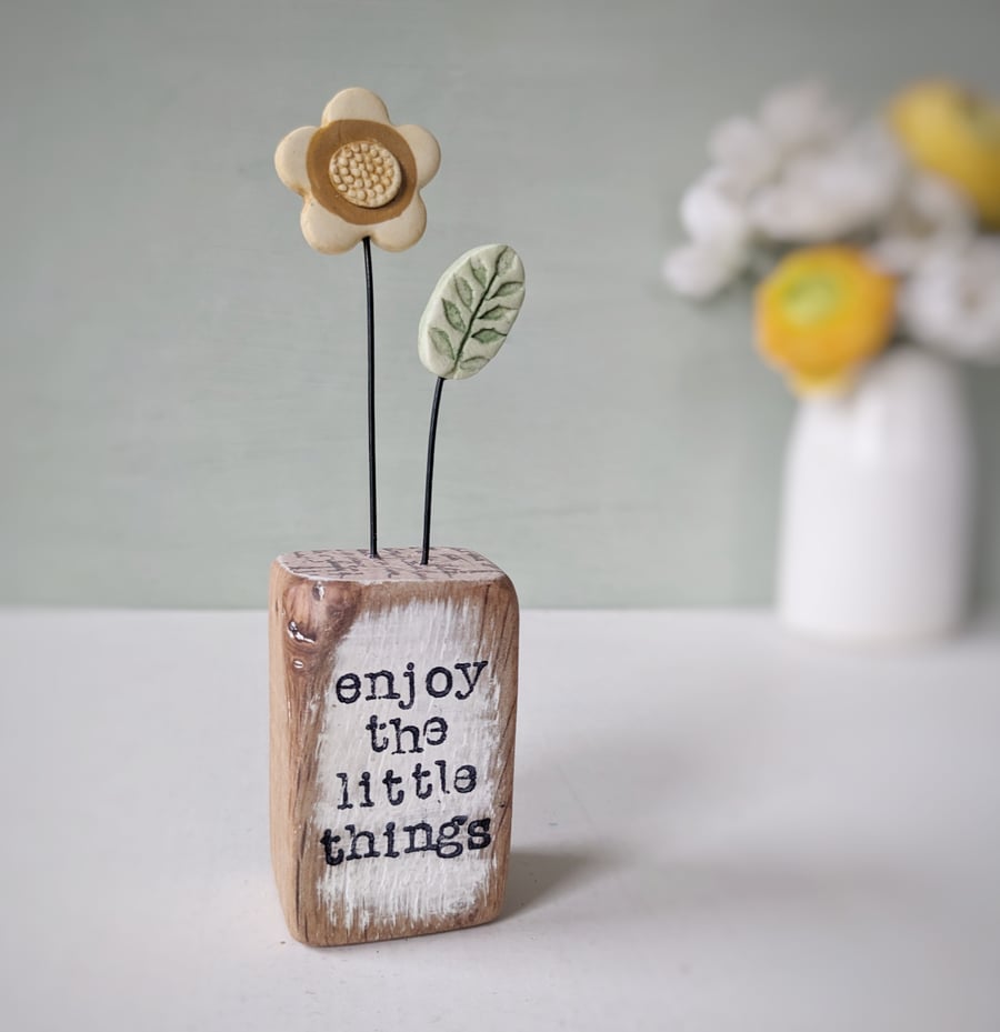 Clay Flower in a Printed Wood Block 'Enjoy the little things'