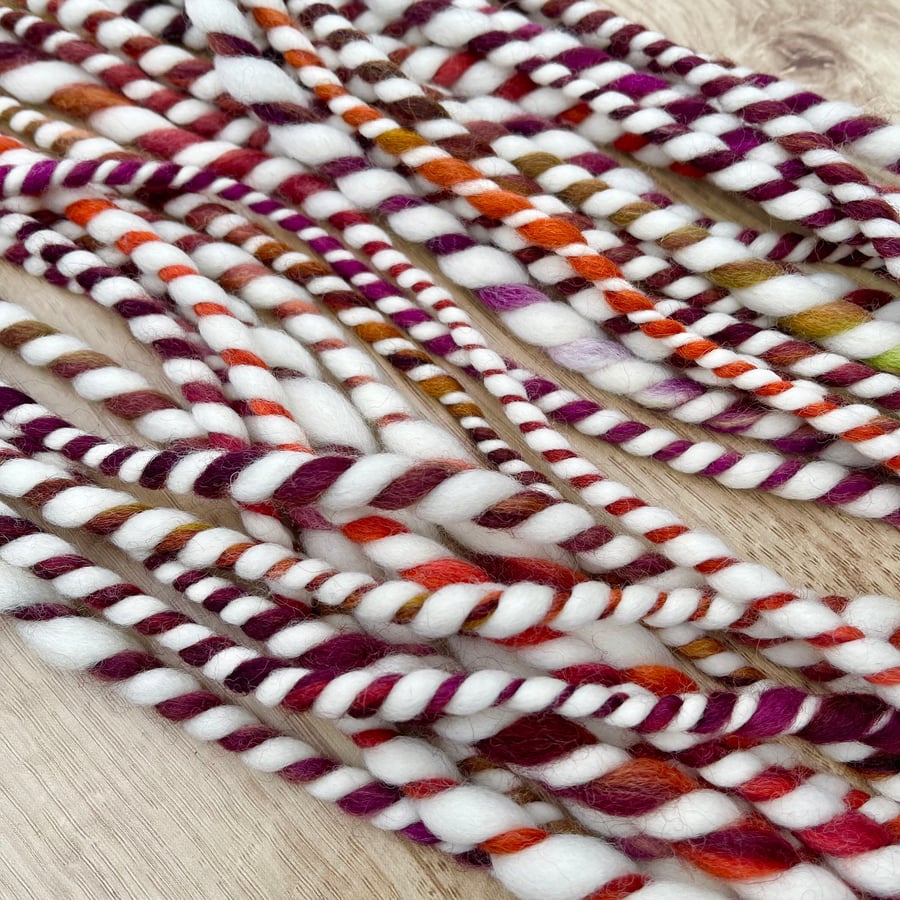 Handspun Corriedale Yarn 2ply Thick and Thin Super Bulky Yarn Hand Dyed Yarn