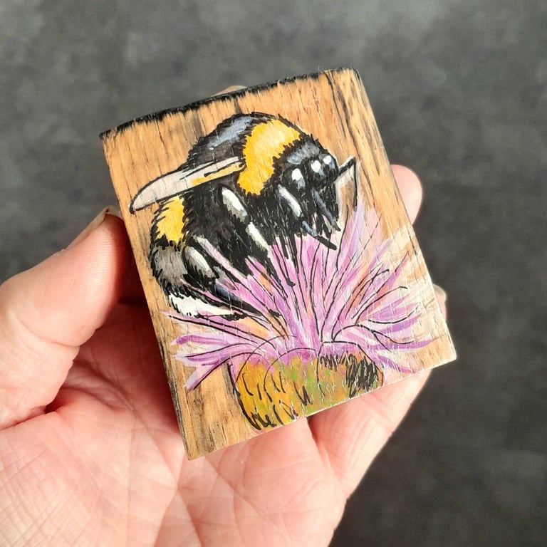 Hand Painted Reclaimed Mini Whisky Barrel Stave - Bee on a Thistle