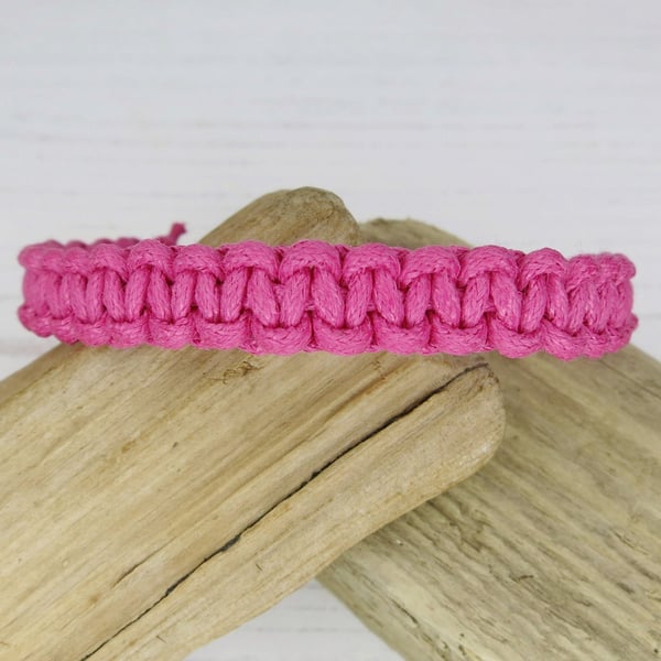 Macrame Cotton Cord Friendship Bracelet - Sea Pinks