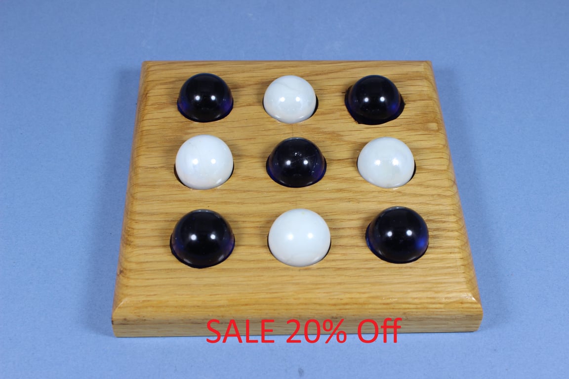 Desk Game - Tic Tac Toe ( Noughts & Crosses - WDI35)