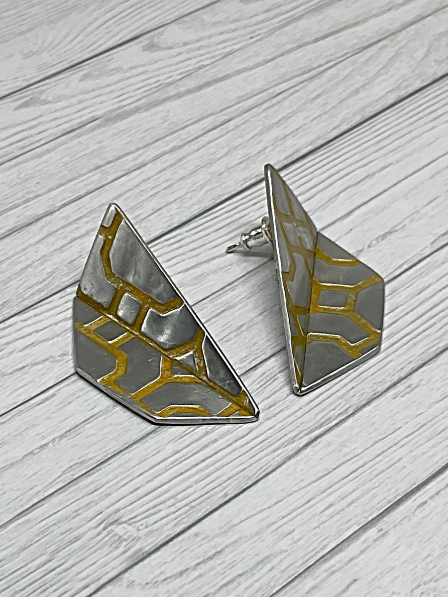 Aluminium Stud Earrings Lightweight Folded Geometric Shape Lattice Texture Gold