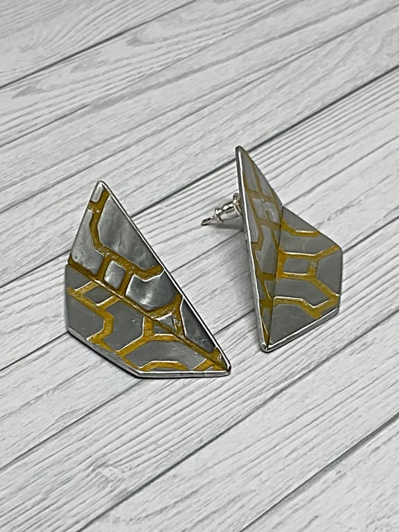 Aluminium Stud Earrings Lightweight Folded Geometric Shape Lattice Texture Gold