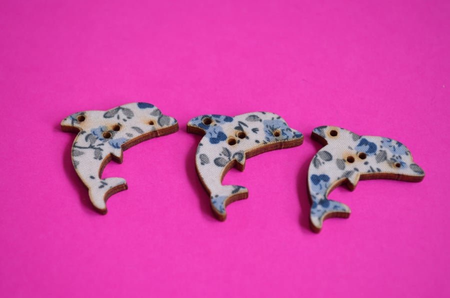 Wooden Dolphin Floral Buttons Blue 3pk 32x20mm Sea Nautical Flowers (DP3)