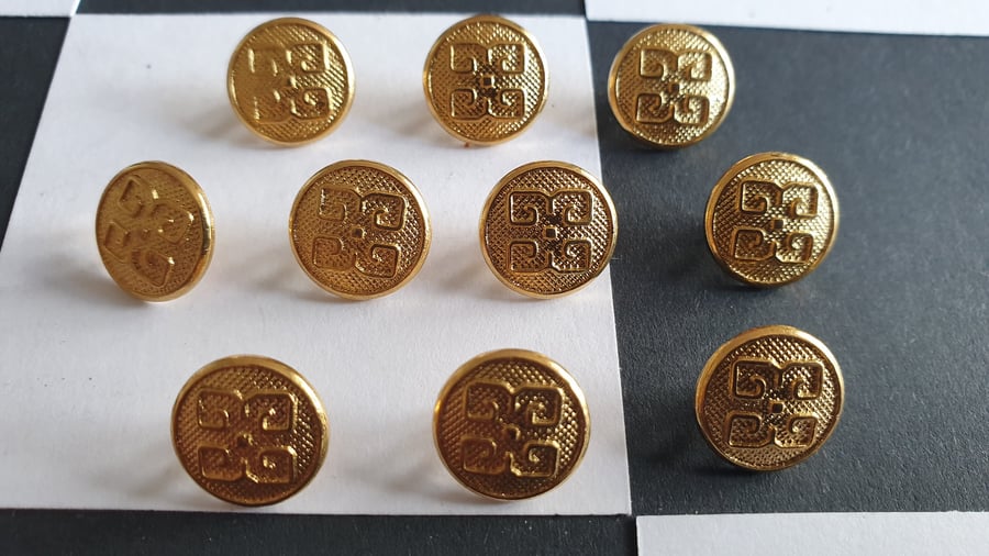 11.5mm 18L CELTIC style Buttons 1980s Vintage Gold