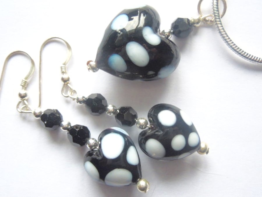 Murano glass black and white polka dot heart pendant with earrings set.