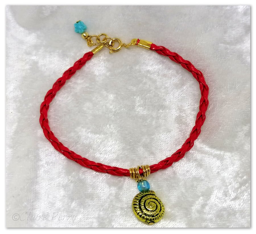 Bracelet Red Faux Leather with gold plated Shell charm bead.
