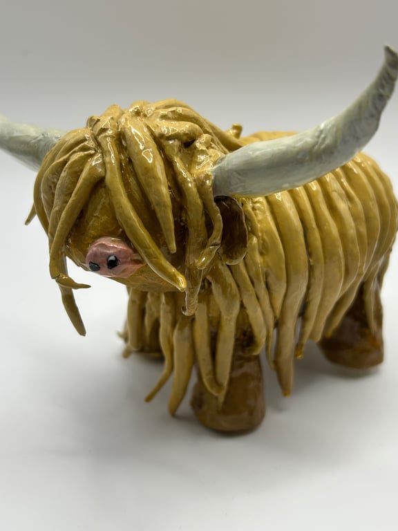 Unique handmade highland cow 4" high 
