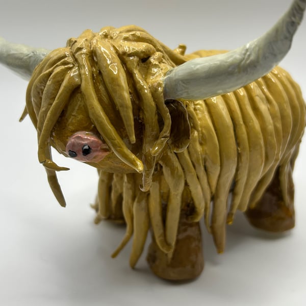 Unique handmade highland cow 4" high 