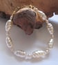 An Imitation Pearl Effect Bead Bracelet - Image 3