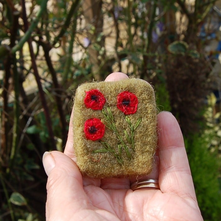 Ladies clearance poppy brooch