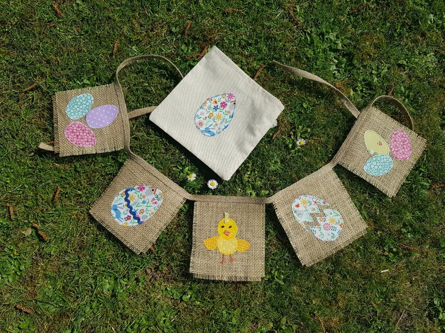 Easter chick garland in a bag