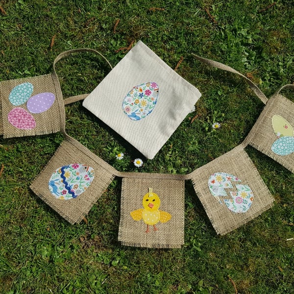 Easter chick garland in a bag