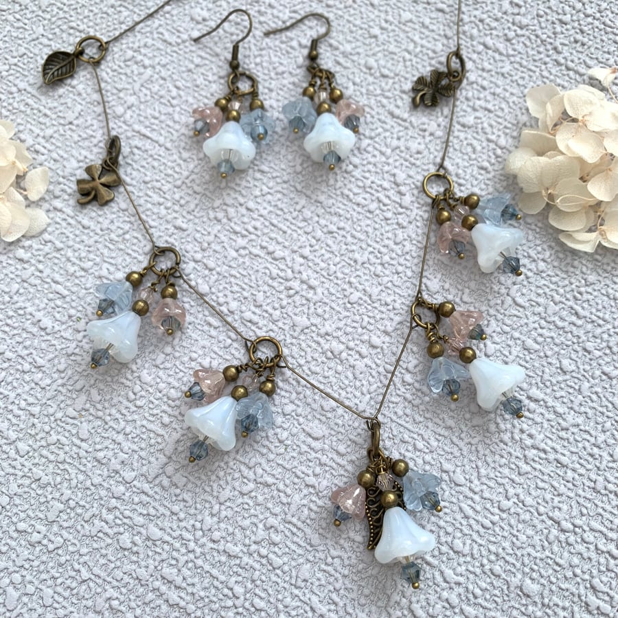 Czech Glass Vintage Style Blue and White Floral Necklace Set