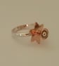 Dainty daffodil ring - Image 1